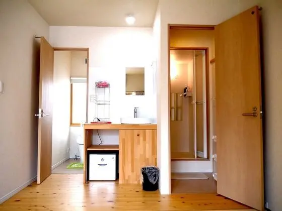 Süit, Balkon