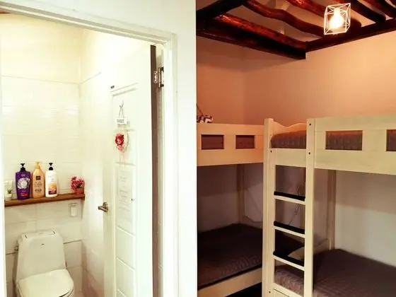 Ortak Ranzalı Oda, Sadece kadınlar için (upto 4)
