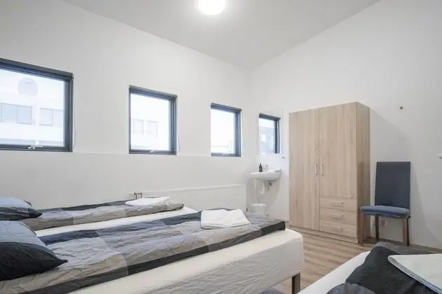 Üç Kişilik Oda, Ortak Banyo