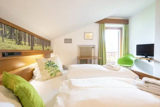 Tek Büyük Yataklı Oda, Balkon
