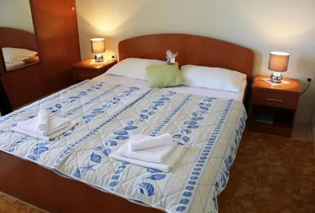 Tek Büyük Yataklı Oda, Balkon, Deniz Manzaralı