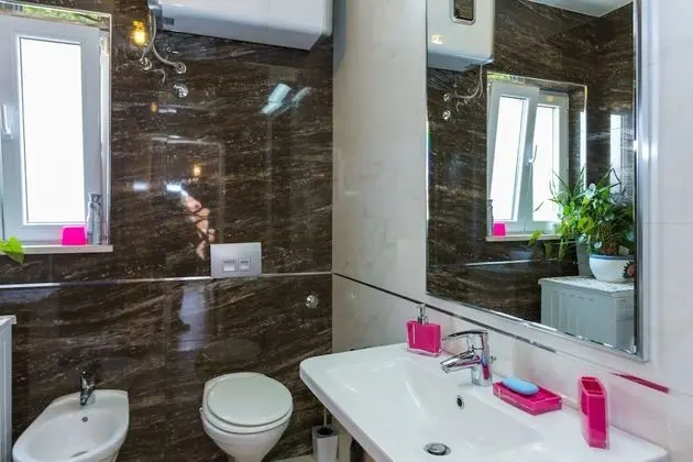 Economy Tek Büyük Yataklı Oda, Ortak Banyo, Deniz Manzaralı