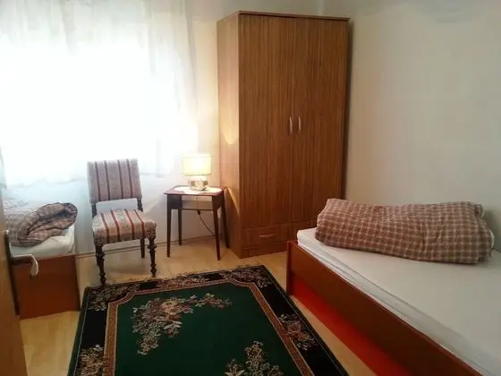 Apart Daire, 3 Yatak Odası, Nehir Manzaralı (Two Balconies)