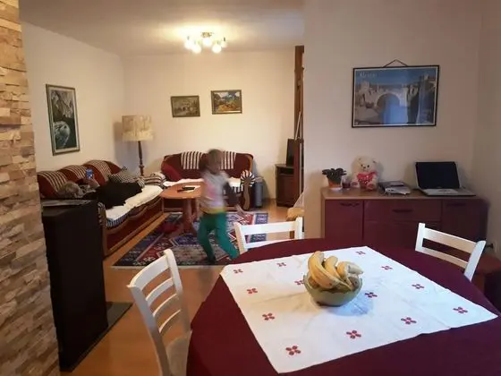 Apart Daire, 3 Yatak Odası, Nehir Manzaralı (Two Balconies)