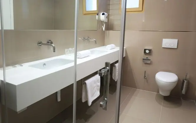 Deluxe İki Ayrı Yataklı Oda