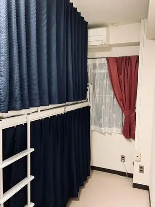 Ortak Ranzalı Oda, Sadece erkekler için (Room for 4 Guests)