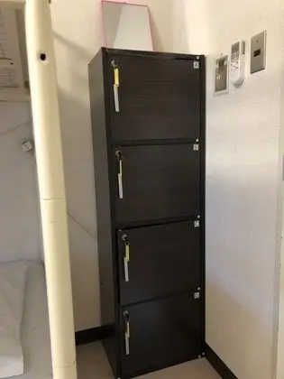 Ortak Ranzalı Oda, Sadece kadınlar için (Room for 4 Guests)