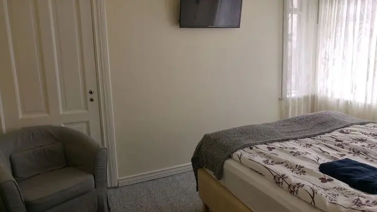 Tek Büyük Yataklı Oda, Ortak Banyo