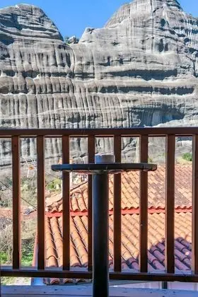 Standard Oda (Meteora View)