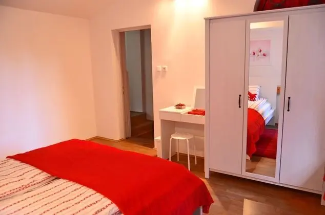 Romantic Tek Büyük Yataklı Oda, 1 Büyük (Queen) Boy Yatak, Ortak Banyo