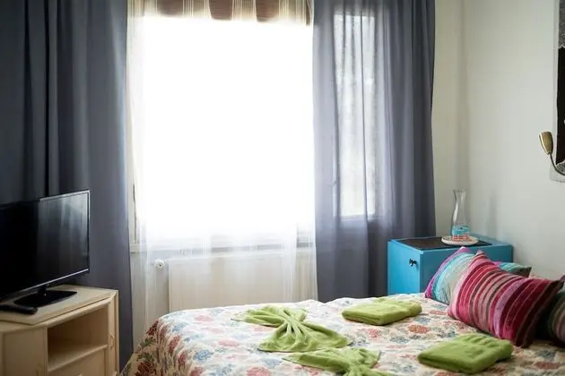 Dört Kişilik Oda, Ortak Banyo