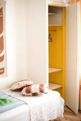 İki Ayrı Yataklı Oda, Ortak Banyo (4)