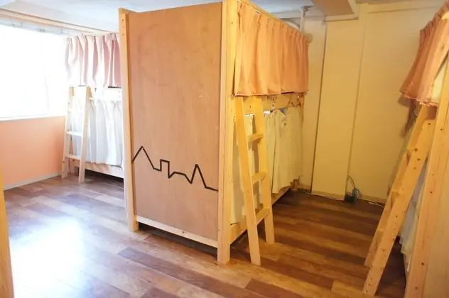 Ortak Ranzalı Oda, Sadece kadınlar için (12 Beds)