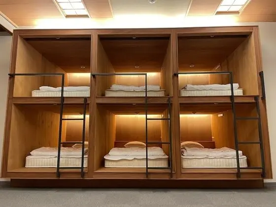 Ortak Ranzalı Oda, Sadece kadınlar için