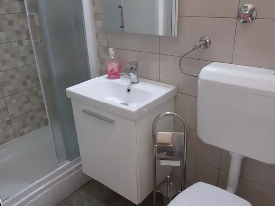 Economy Tek Büyük Yataklı Oda, Havuz Manzaralı