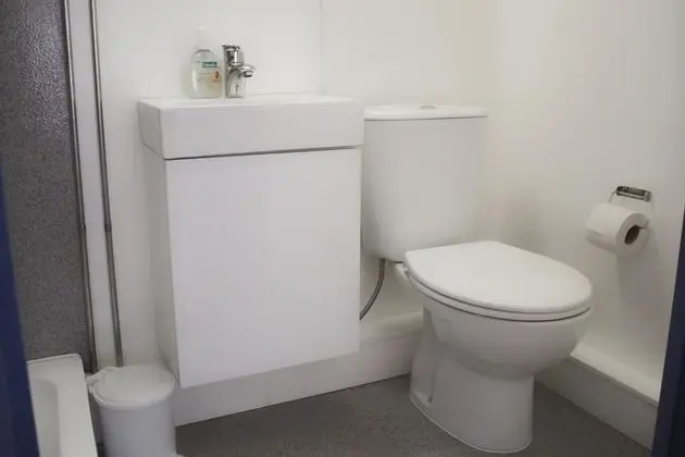 Tek Büyük veya İki Ayrı Yataklı Oda, Özel Banyo