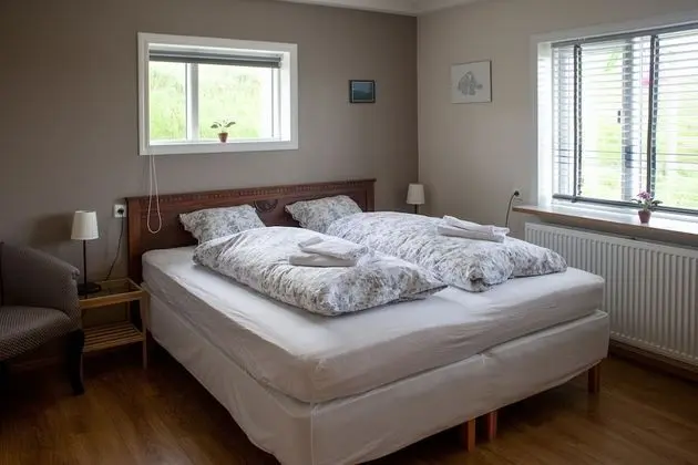 Tek Büyük Yataklı Oda, Ortak Banyo