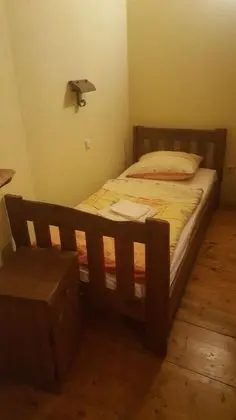 İki Ayrı Yataklı Oda, Ortak Banyo (2)
