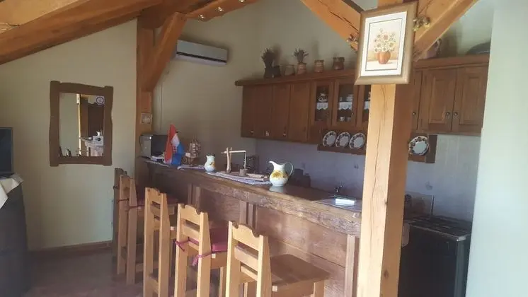Üç Kişilik Oda, Ortak Banyo (1)
