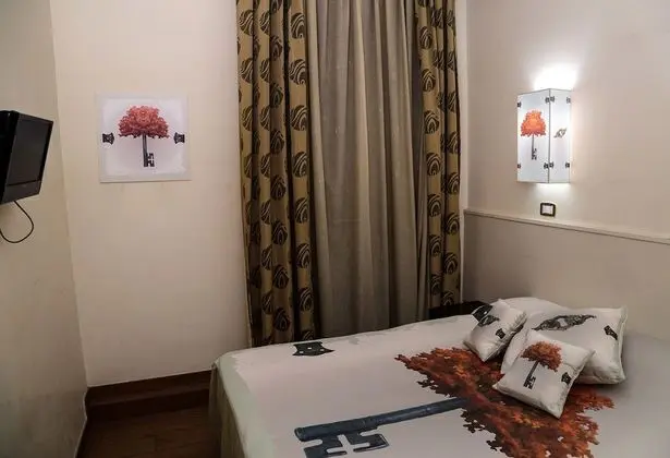 Tek Büyük Yataklı Oda, Banyolu/Duşlu