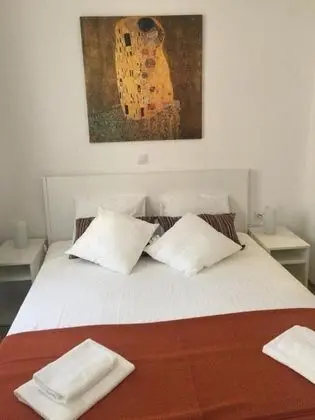 Stüdyo (Studio with City View)