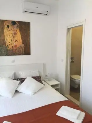 Stüdyo (Studio with City View)