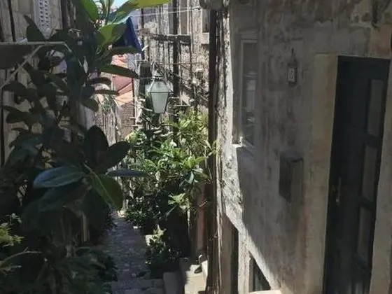 Tek Büyük Yataklı Oda (Comfort Double Room with Balcony)