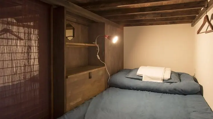 Ortak Ranzalı Oda, Karma Ranzalı Oda (1 Bed in 12-bed)