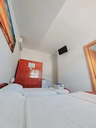 Classic Tek Büyük Yataklı Oda