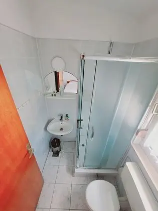 Classic Tek Büyük Yataklı Oda