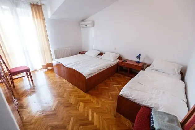 Classic Üç Kişilik Oda, Balkon