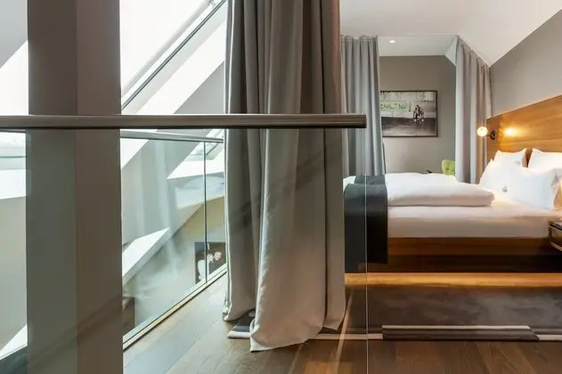 Süit (Maisonette, 8. Stock)