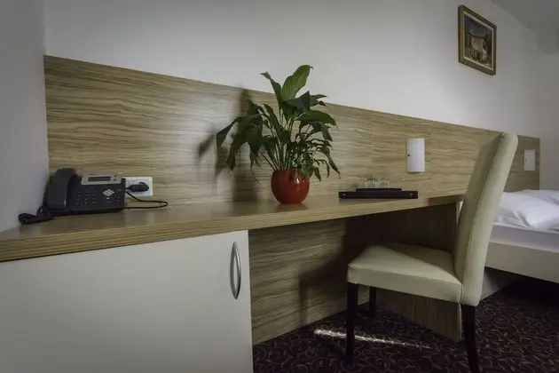 Standard Tek Büyük veya İki Ayrı Yataklı Oda