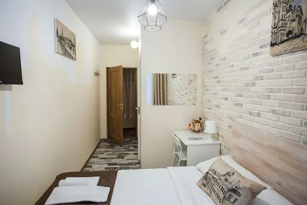 Basic Tek Büyük Yataklı Oda