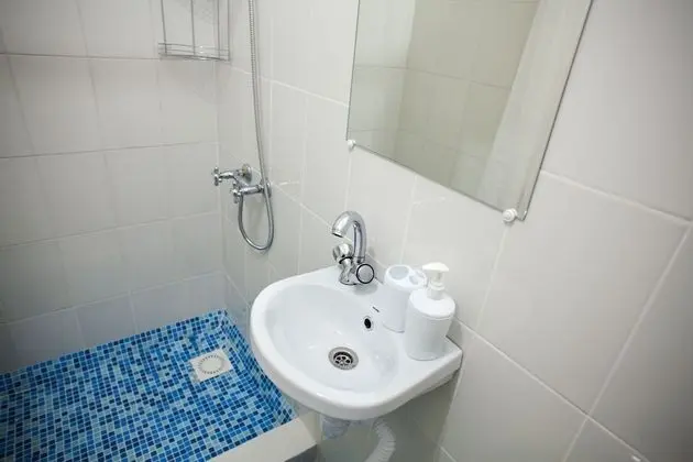 Basic Tek Büyük Yataklı Oda