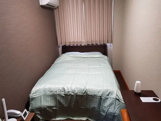 Economy Tek Büyük Yataklı Oda