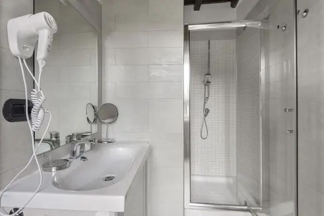 Economy Tek Büyük veya İki Ayrı Yataklı Oda (Biscione)