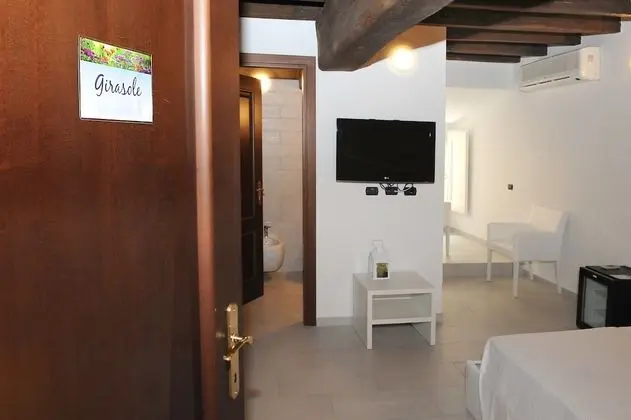 Tek Büyük veya İki Ayrı Yataklı Oda (Biscione)