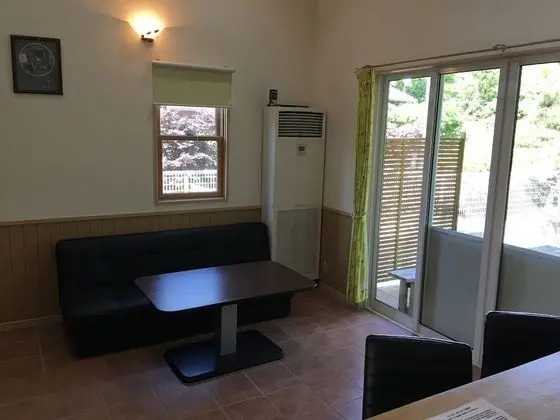 Ev (for 1-6 guests)