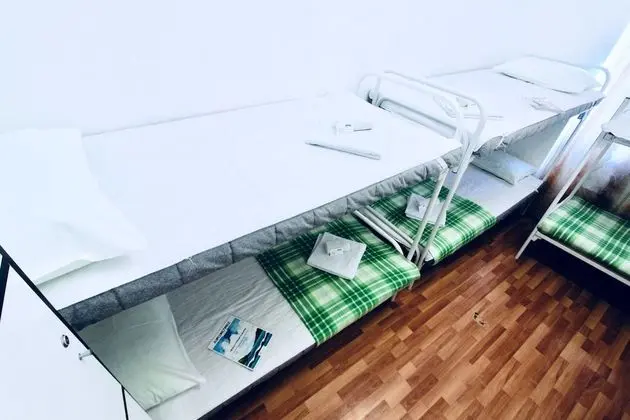 Ortak Ranzalı Oda, Sadece erkekler için (8 beds)