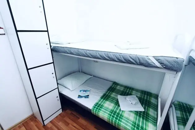 Ortak Ranzalı Oda, Sadece erkekler için (8 beds)