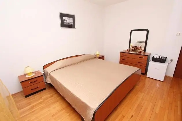 Tek Büyük Yataklı Oda