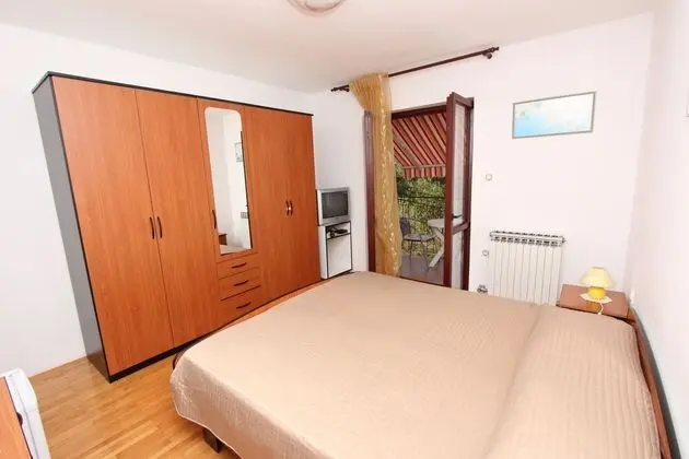 Tek Büyük Yataklı Oda