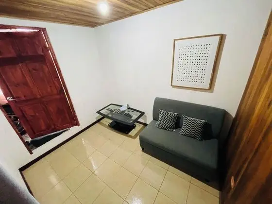 Comfort Tek Büyük Yataklı Oda