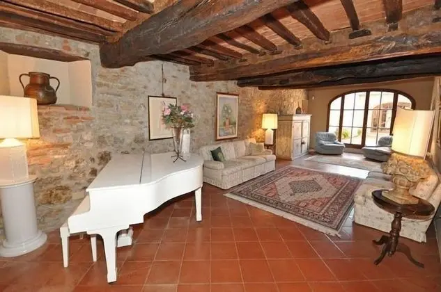 Villa, Birden Çok Yatak Odası (Villa Guia)