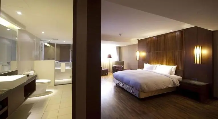 Deluxe Tek Büyük Yataklı Oda