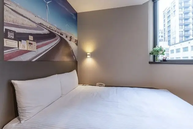 Standard Tek Büyük Yataklı Oda