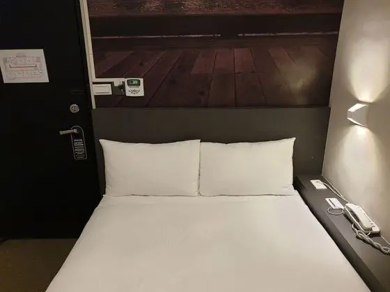 Standard Tek Büyük Yataklı Oda