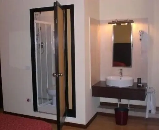 Tek Büyük veya İki Ayrı Yataklı Oda