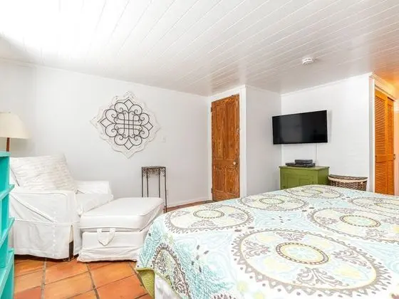 Ev, Birden Çok Yatak, Havuz Kullanımı, Havuz Manzaralı